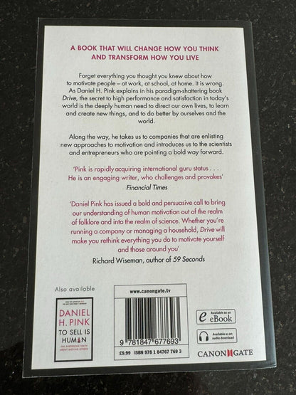 Daniel H. Pink Drive Paperback Book NEW