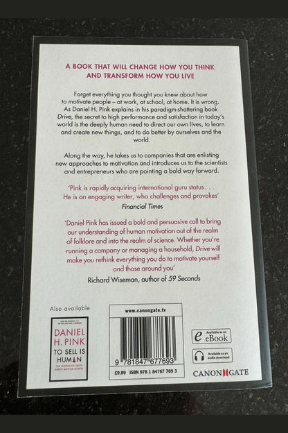 Daniel H. Pink Drive Paperback Book NEW