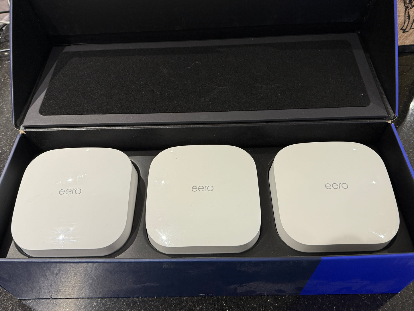 Amazon eero Pro 6E mesh Wi-Fi router | 2.5 Gbps Ethernet | Coverage up to 560 m2 | Connect 100+ devices | Ideal for streaming, working, and gaming | 3-Pack