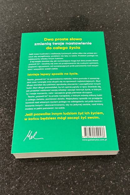 MEL ROBBINS - Teoria pozwól im pozwol - Polish Book